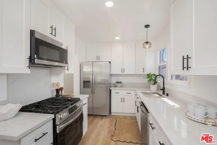 Kitchen - Back House