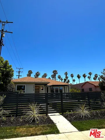 Front Entry Gate