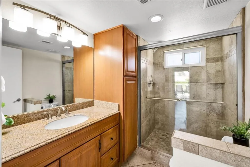 40395 Pebble Beach - Primary Bdrm Suite