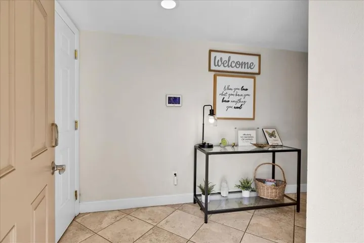 40395 Pebble Beach - Front Entry