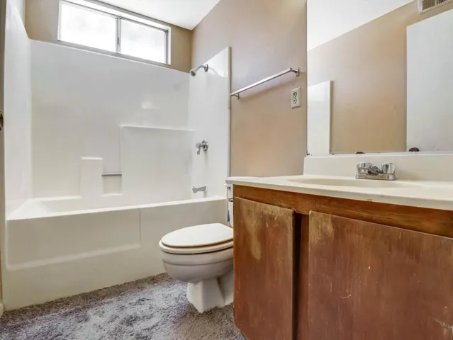 26-42805 Virginia Ave-26