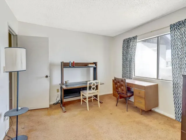 17-42805 Virginia Ave-17