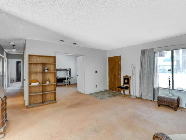 09-42805 Virginia Ave-9