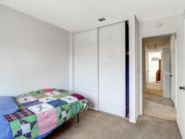 25-42805 Virginia Ave-25