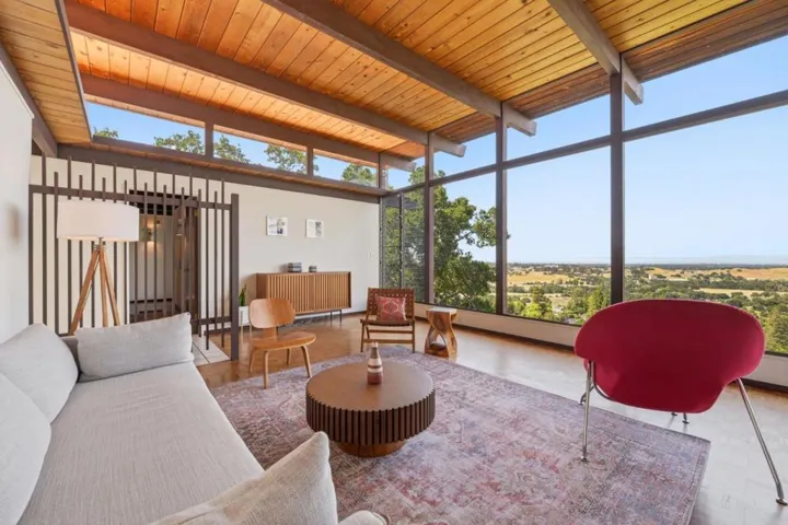 410 Conil Way, Portola Valley, California 94028