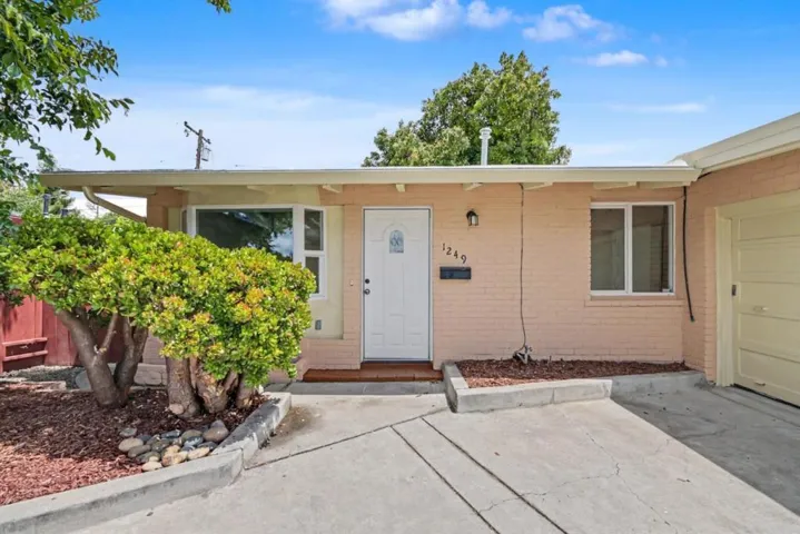 1249 Socorro Avenue, Sunnyvale, California 94089