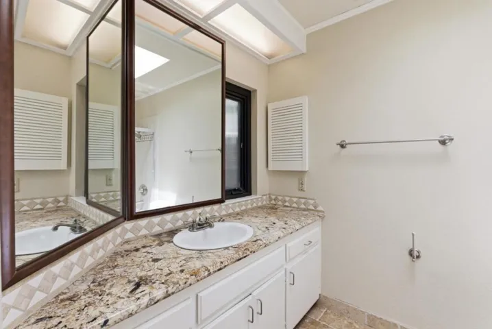 4362 Valley Avenue C5, Pleasanton, California 94566