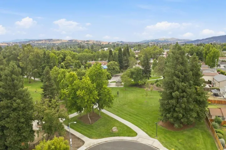 4362 Valley Avenue C5, Pleasanton, California 94566