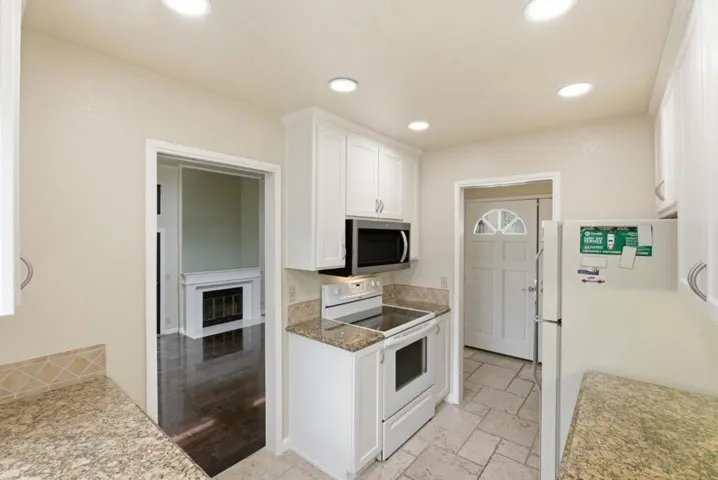 4362 Valley Avenue C5, Pleasanton, California 94566