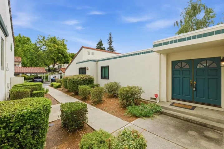 4362 Valley Avenue C5, Pleasanton, California 94566