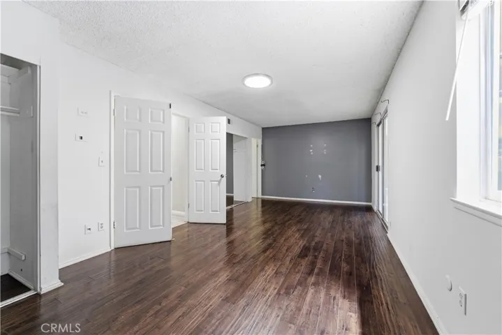 8356 Ducor Avenue, Canoga Park, California 91304