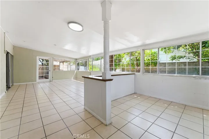 8356 Ducor Avenue, Canoga Park, California 91304