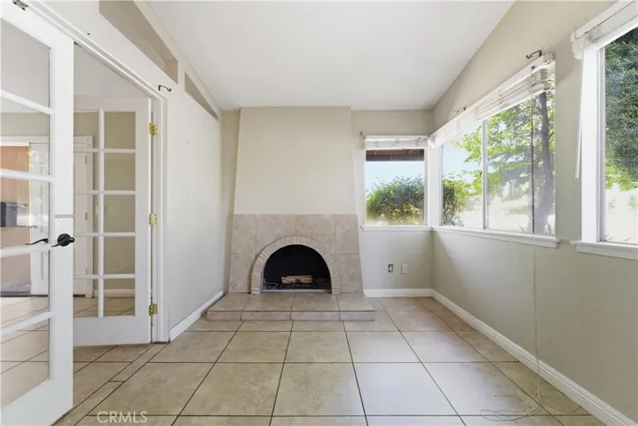 8356 Ducor Avenue, Canoga Park, California 91304