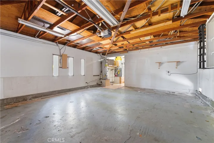 8356 Ducor Avenue, Canoga Park, California 91304