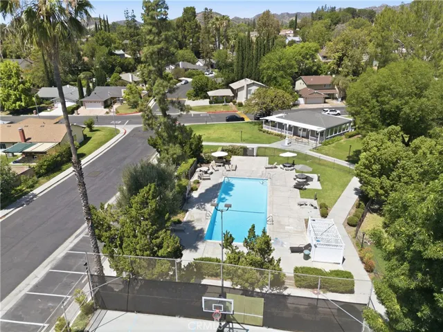 8356 Ducor Avenue, Canoga Park, California 91304