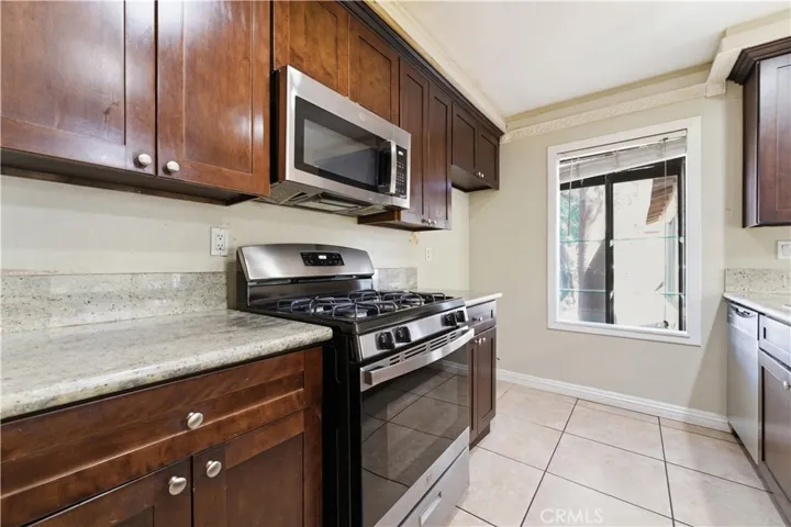 8356 Ducor Avenue, Canoga Park, California 91304