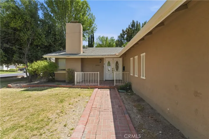 8356 Ducor Avenue, Canoga Park, California 91304