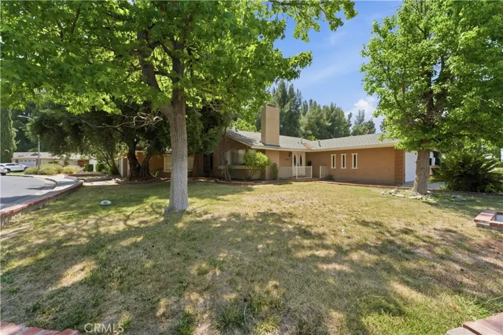 8356 Ducor Avenue, Canoga Park, California 91304