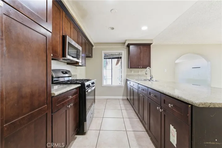 8356 Ducor Avenue, Canoga Park, California 91304