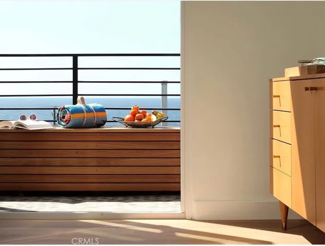 Outdoor balcony/living space