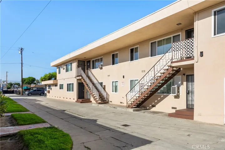 3516 Beechwood, Lynwood, California 90262