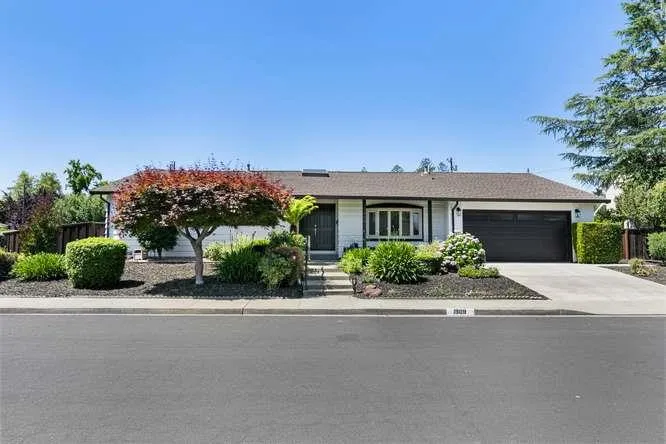 1909 La Salle Court, Walnut Creek, California 94598