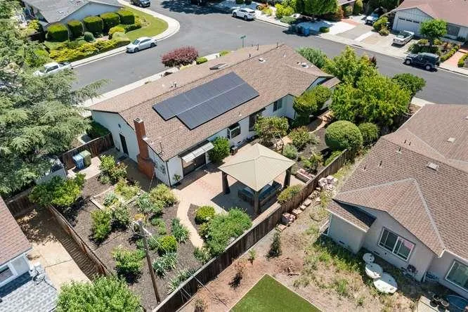 1909 La Salle Court, Walnut Creek, California 94598
