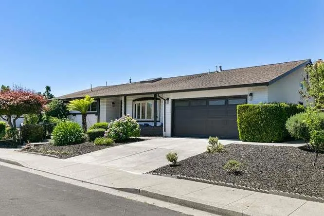1909 La Salle Court, Walnut Creek, California 94598