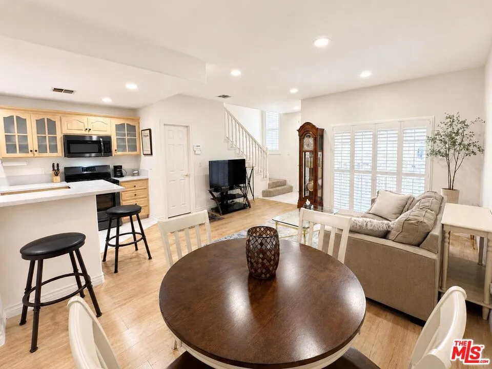 418 E Hardy Street 2, Inglewood, California 90301 — photo 5