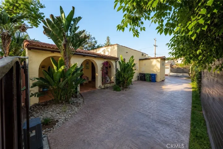5714 Cantaloupe Avenue, Sherman Oaks, California 91401