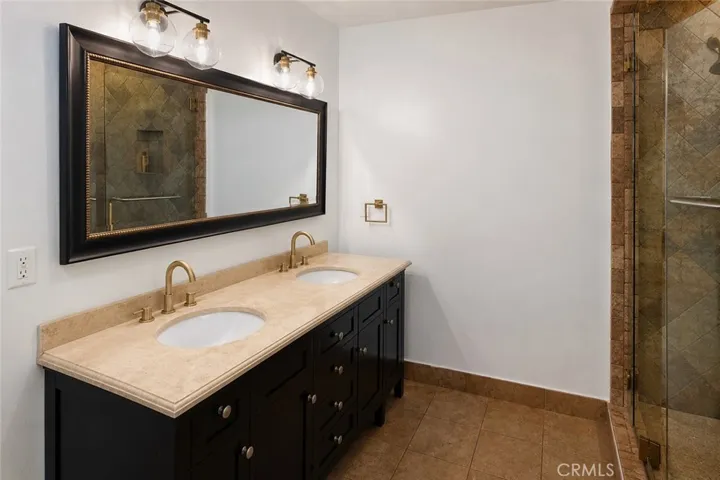 5714 Cantaloupe Avenue, Sherman Oaks, California 91401