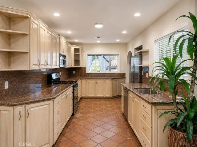 5714 Cantaloupe Avenue, Sherman Oaks, California 91401