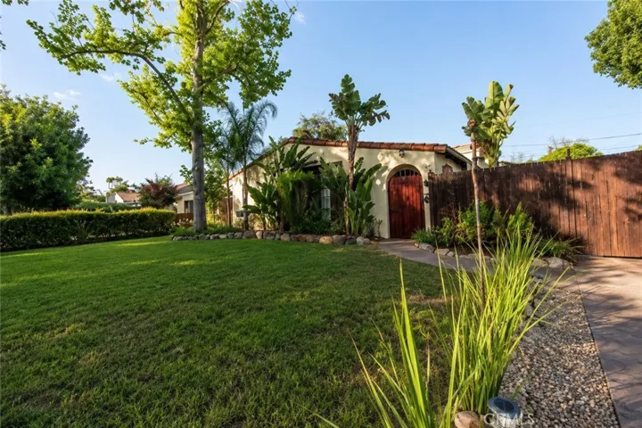 5714 Cantaloupe Avenue, Sherman Oaks, California 91401