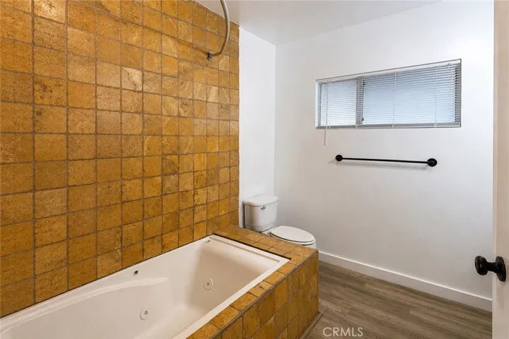 5714 Cantaloupe Avenue, Sherman Oaks, California 91401