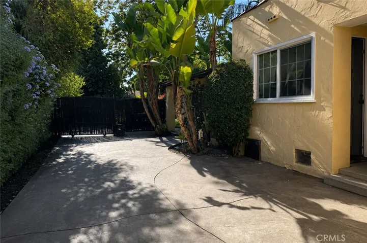 5714 Cantaloupe Avenue, Sherman Oaks, California 91401
