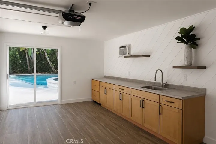 5714 Cantaloupe Avenue, Sherman Oaks, California 91401
