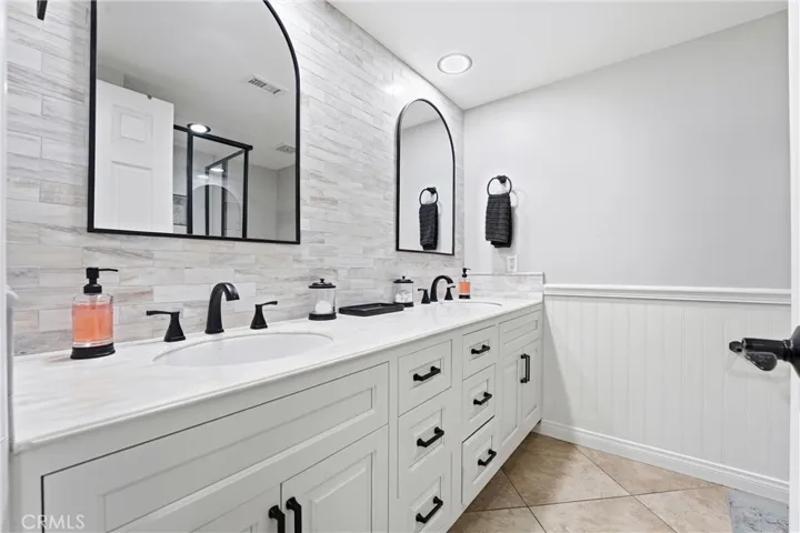 14531 Acacia Drive, Tustin, California 92780