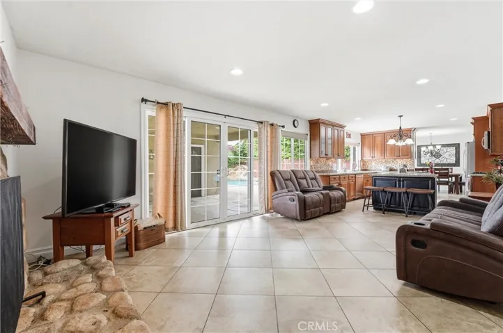 14531 Acacia Drive, Tustin, California 92780