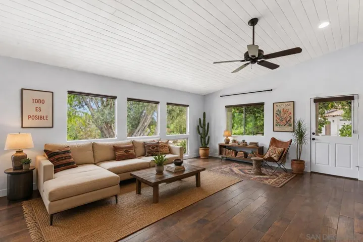 937 Pepper Tree Lane, Fallbrook, California 92028
