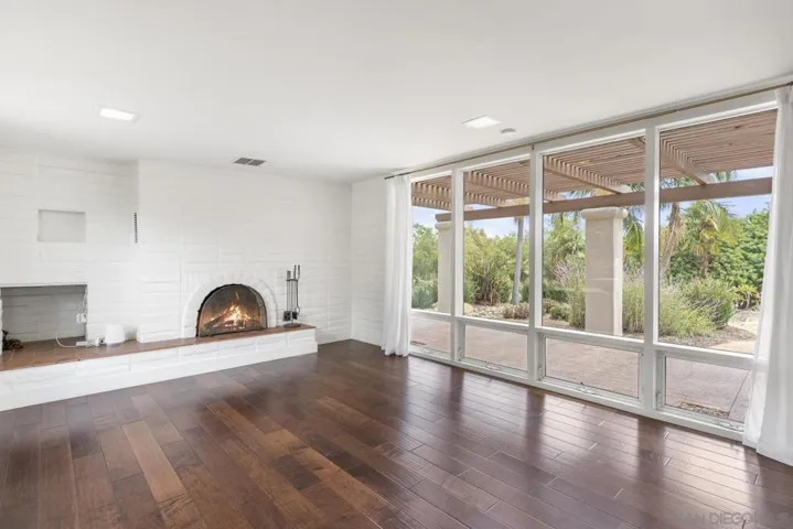 937 Pepper Tree Lane, Fallbrook, California 92028