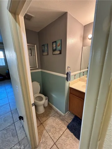 15839 Athena, Fontana, California 92336