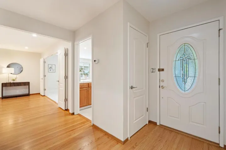 579 Arran Court, Sunnyvale, California 94087