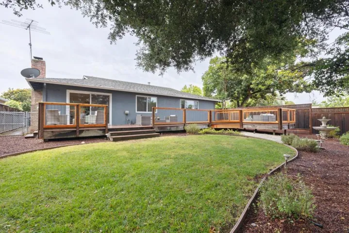 579 Arran Court, Sunnyvale, California 94087