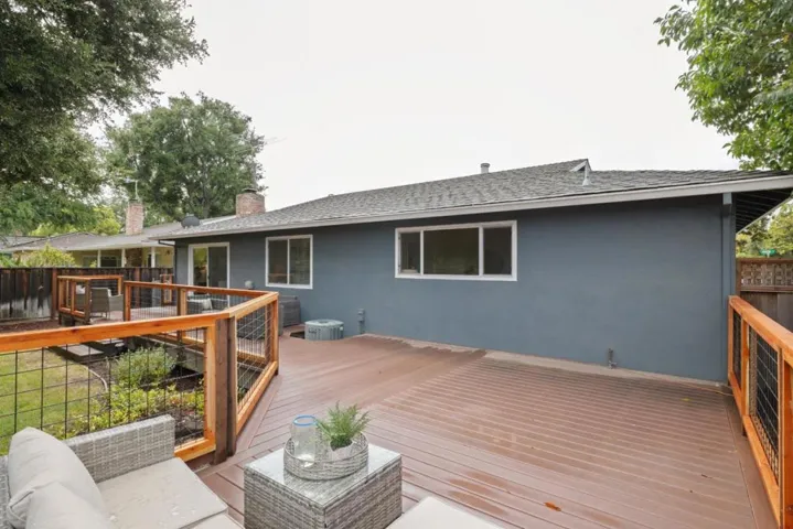 579 Arran Court, Sunnyvale, California 94087