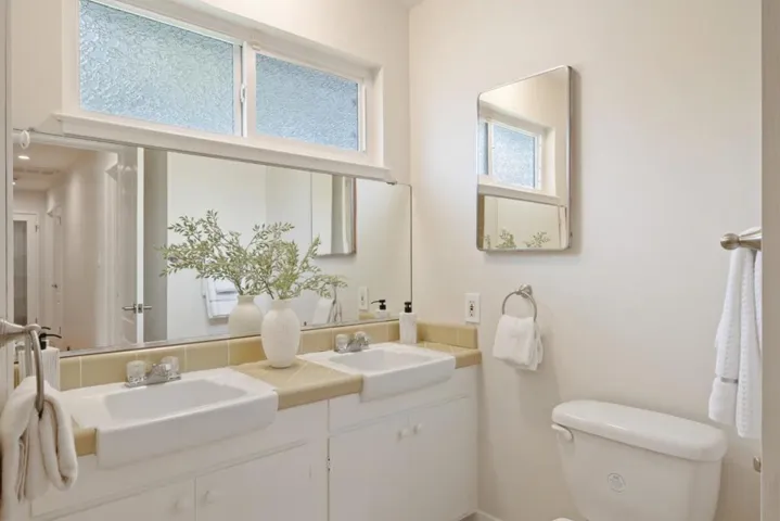 579 Arran Court, Sunnyvale, California 94087