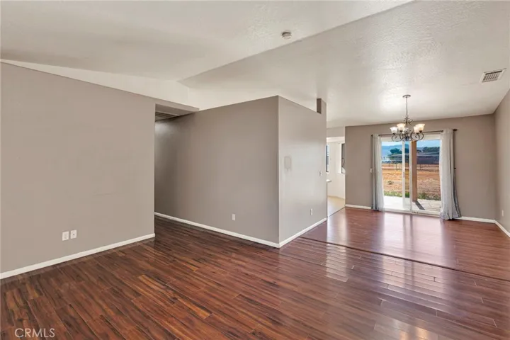 13475 Yakima, Apple Valley, California 92308