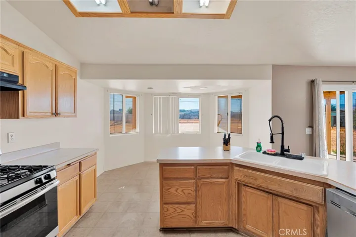 13475 Yakima, Apple Valley, California 92308