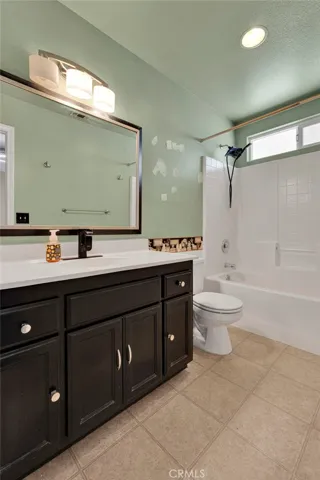 13475 Yakima, Apple Valley, California 92308