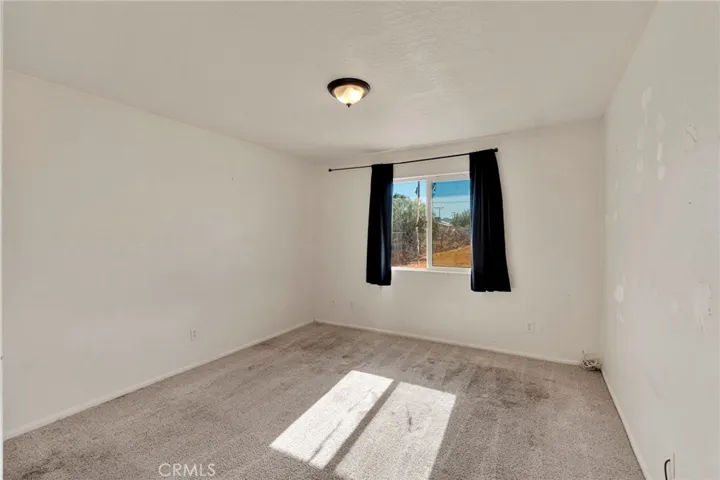 13475 Yakima, Apple Valley, California 92308