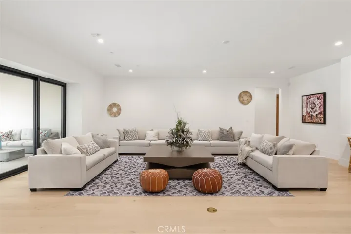 339 W Longden Avenue, Arcadia, California 91007